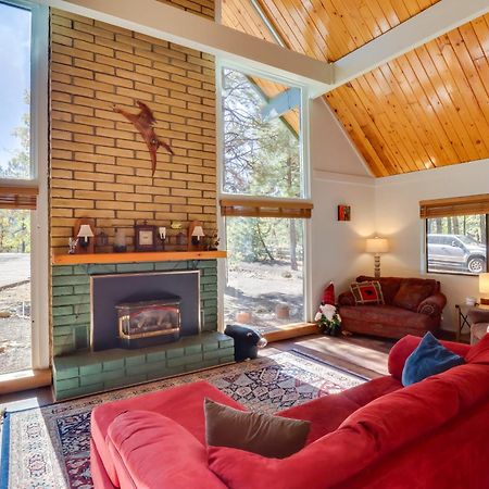 Outdoor Paradise In Lakeside, 2 Mi To Rainbow Lake パイントップ・レイクサイド エクステリア 写真