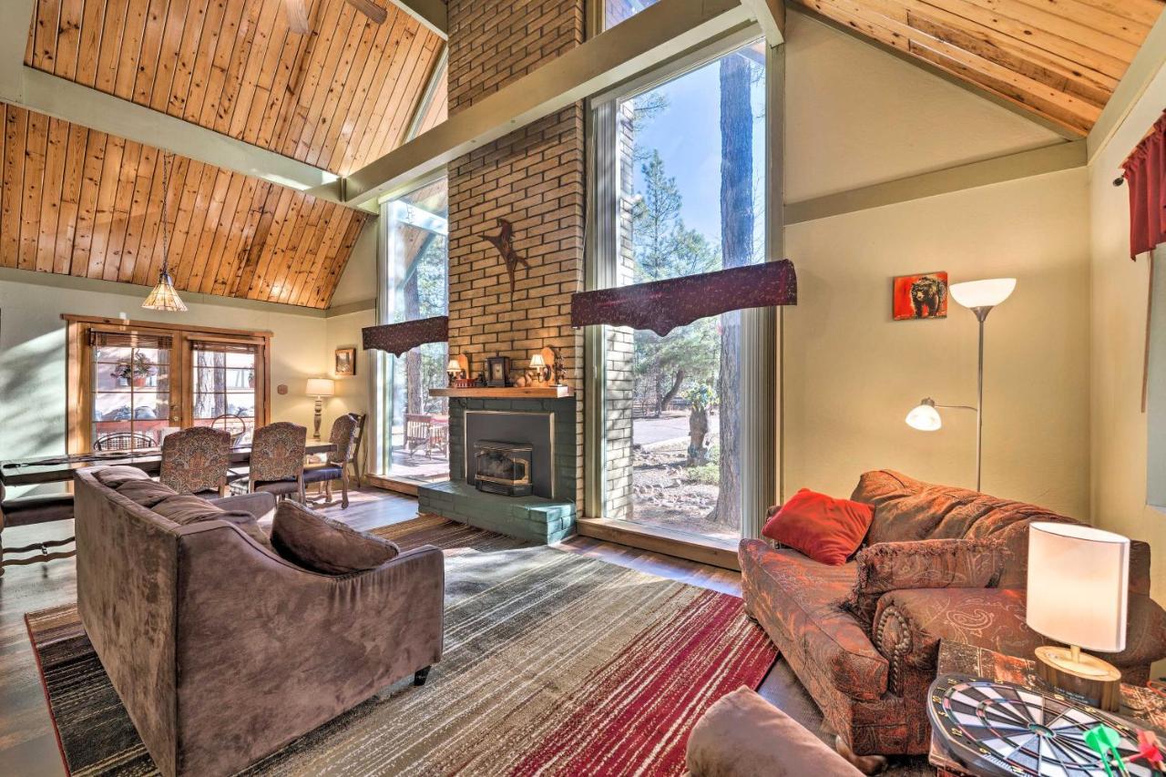 Outdoor Paradise In Lakeside, 2 Mi To Rainbow Lake パイントップ・レイクサイド エクステリア 写真